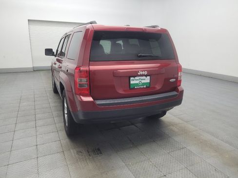 Used 2017 Jeep Patriot Latitude FWD image 5