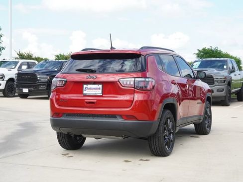 New 2026 Jeep Compass Latitude AWD/4WD image 9