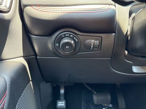 Used 2023 Dodge Durango R/T AWD/4WD image 16