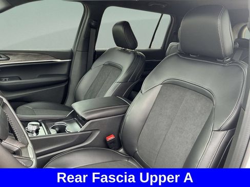New 2026 Jeep Grand Cherokee L 4WD image 14