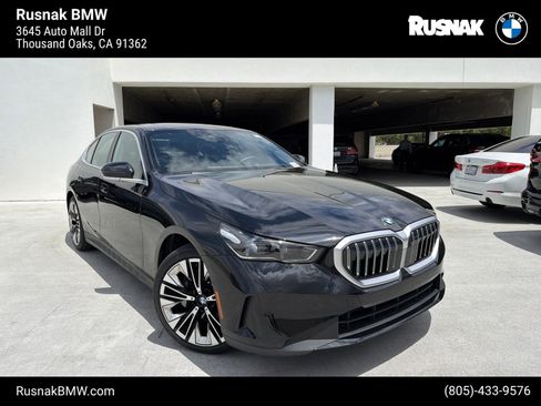 Used 2026 BMW 530i w/ Premium Package RWD image 1