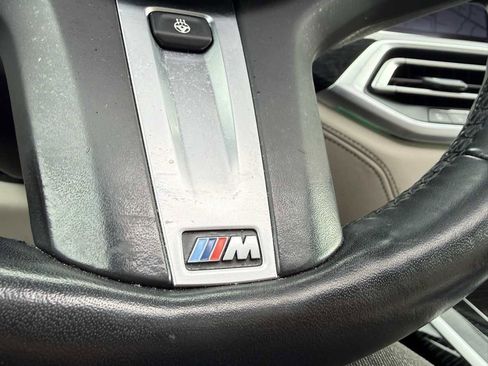 Used 2021 BMW X7 M50i image 27