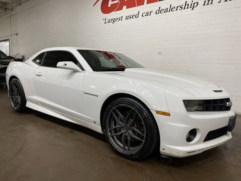 Used 2010 Chevrolet Camaro SS w/ RS Package image 2