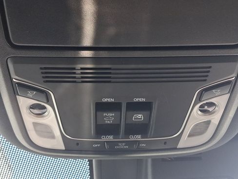 Used 2025 Honda Ridgeline Black Edition image 30