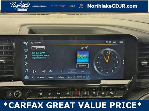 Used 2024 Chevrolet Silverado 2500 ZR2 w/ Technology Package image 19