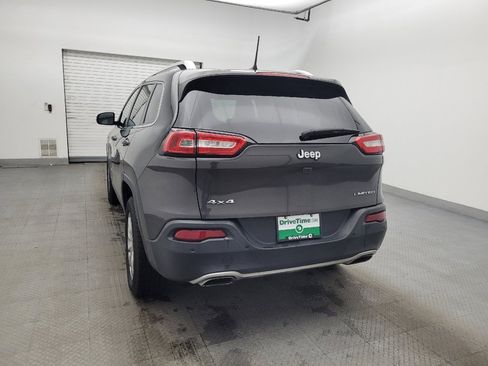 Used 2018 Jeep Cherokee Limited image 6