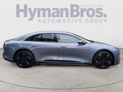 Used 2024 Lucid Air Pure RWD image 2