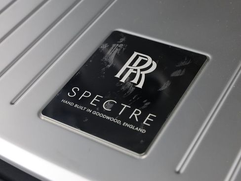 Used 2024 Rolls-Royce Spectre w/ Spectre Launch Package image 29