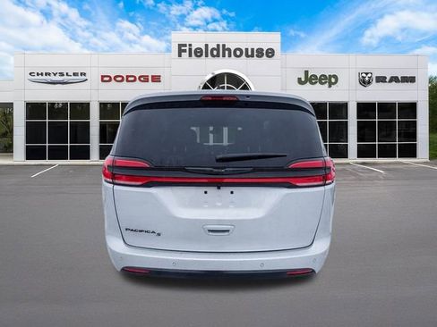 New 2026 Chrysler Pacifica Select w/ S Appearance Package image 11