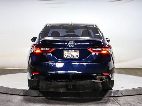 Certified 2022 Toyota Camry SE FWD image 4