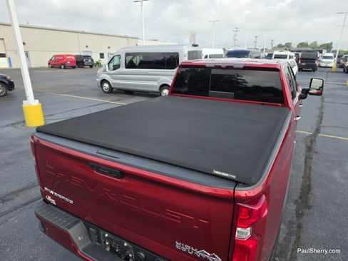 Used 2022 Chevrolet Silverado 2500 High Country w/ Z71 Off-Road Package AWD/4WD image 8