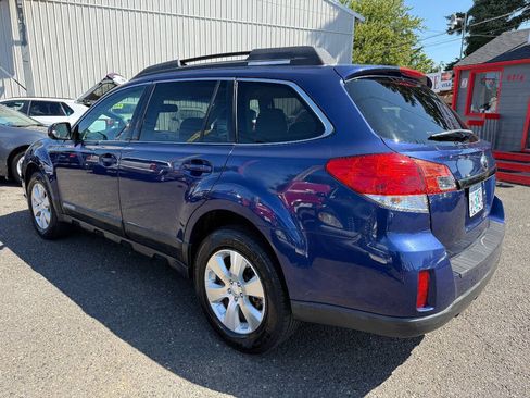 Used 2010 Subaru Outback 3.6R Premium image 6
