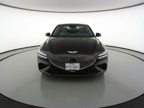 Used 2025 Genesis G70 2.5T image 2
