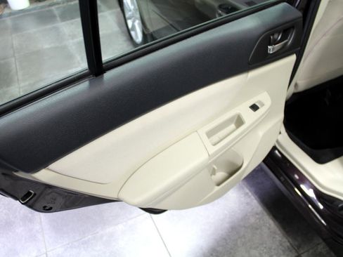 Used 2012 Subaru Impreza 2.0i Premium w/ All-Weather Pkg image 18