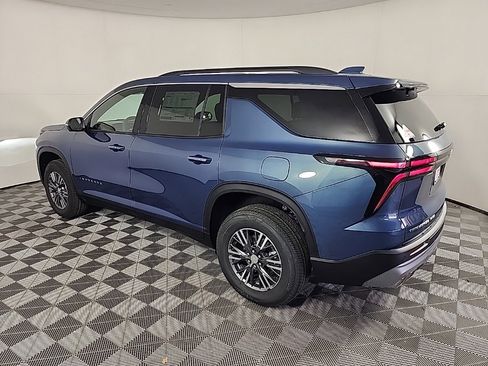 New 2026 Chevrolet Traverse LT w/ Driver Confidence Package image 7