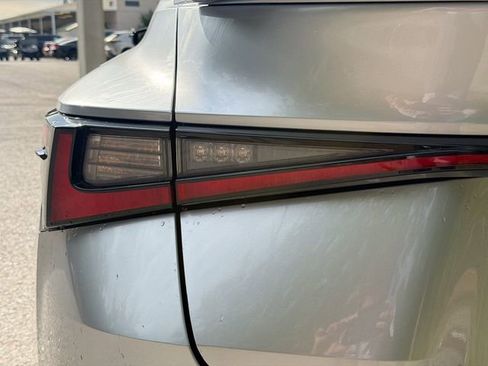 Used 2022 Lexus IS 300 AWD w/ Premium Package image 10