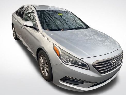 Used 2015 Hyundai Sonata ECO w/ Option Group 08 image 10