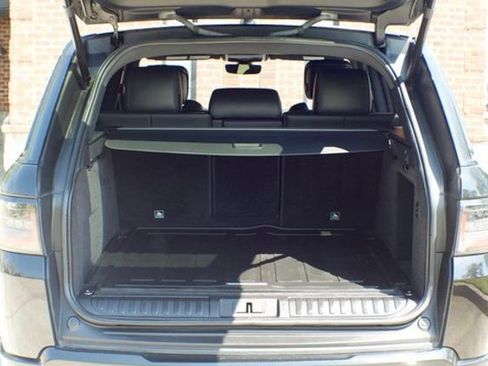 Used 2018 Land Rover Range Rover Sport HSE image 54