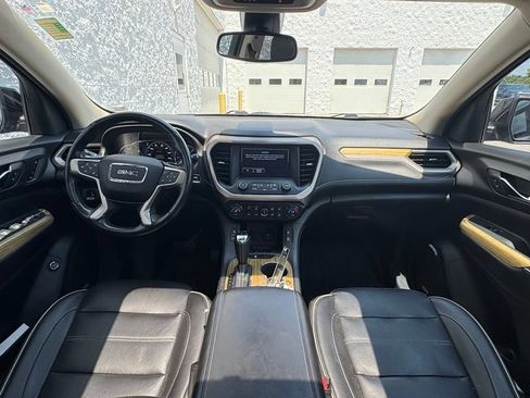Used 2019 GMC Acadia Denali w/ Technology Package AWD/4WD image 12