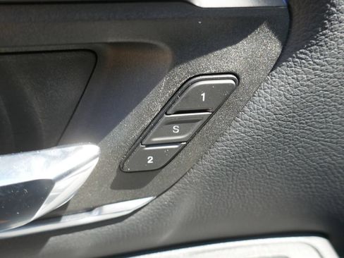 New 2026 RAM 1500 Laramie w/ Laramie Southwest Edition AWD/4WD image 17