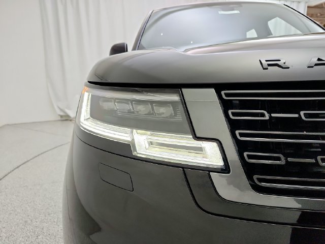 Used 2025 Land Rover Range Rover Long Wheelbase SE AWD/4WD image 46