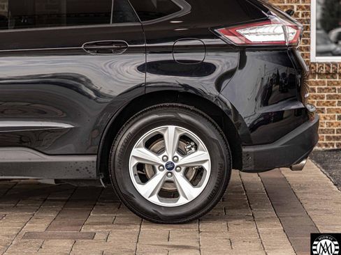Used 2016 Ford Edge SE image 28