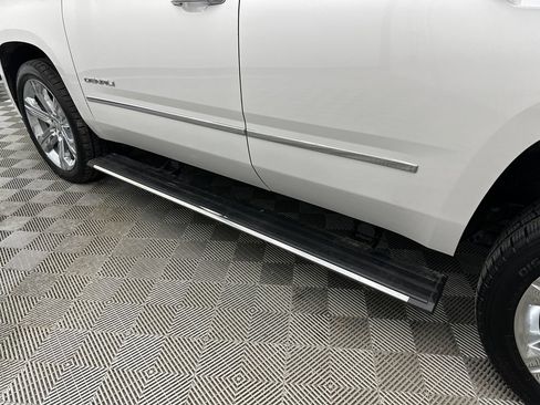 Used 2018 GMC Yukon Denali w/ Denali Ultimate Package AWD/4WD image 25