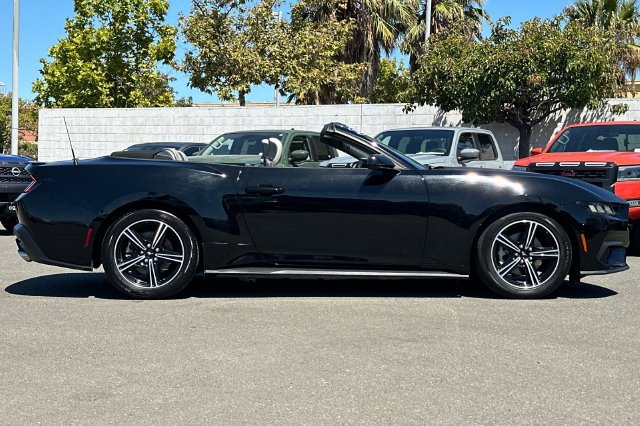 Used 2024 Ford Mustang Premium RWD image 3
