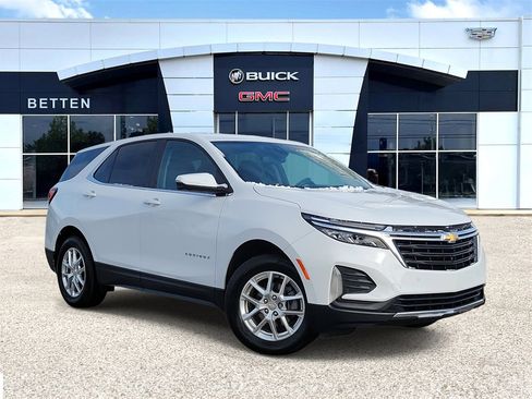 Used 2022 Chevrolet Equinox LT image 1