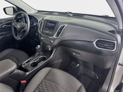 Used 2020 Chevrolet Equinox LT FWD image 29