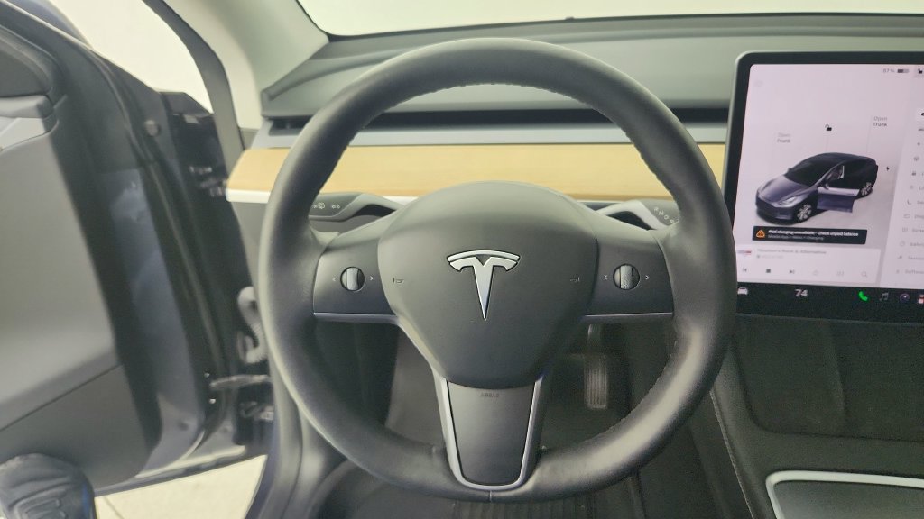 Used 2023 Tesla Model Y Long Range AWD/4WD image 17