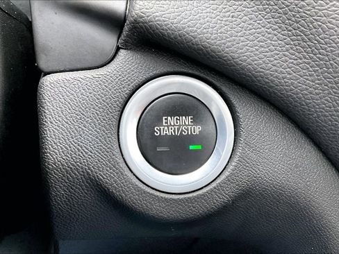 Used 2024 Chevrolet Equinox LT image 30