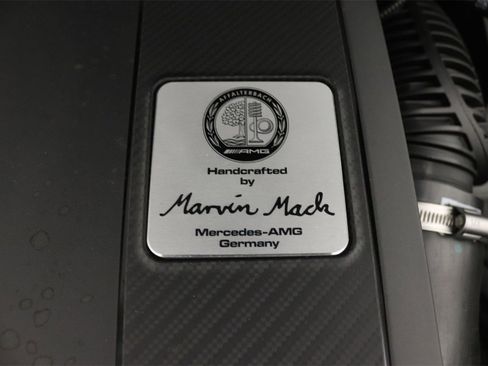 New 2025 Mercedes-Benz GLC 43 AMG 4MATIC image 11