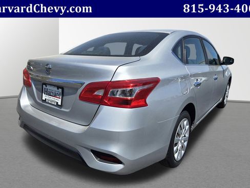 Used 2019 Nissan Sentra S FWD image 4