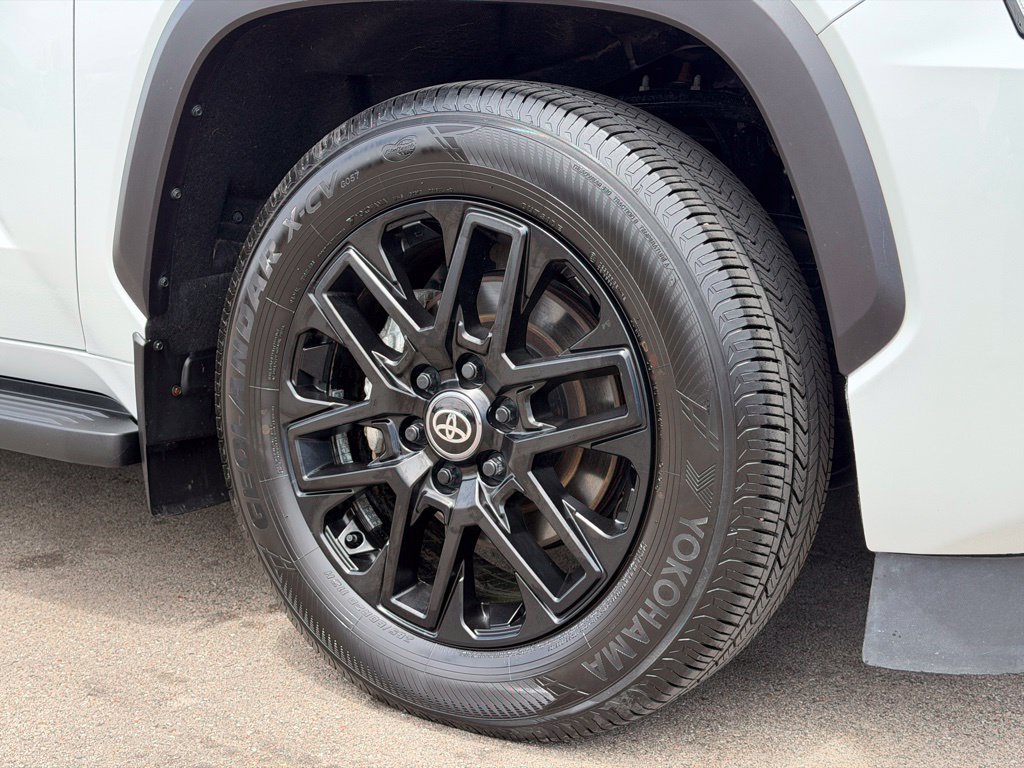 Used 2025 Toyota Sequoia Limited AWD/4WD image 30