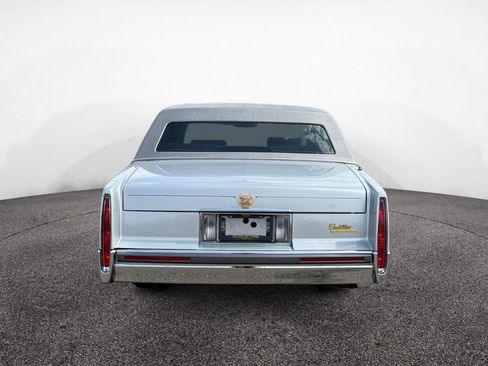 Used 1992 Cadillac De Ville Sedan FWD image 4