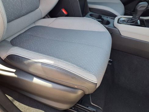 Used 2025 Subaru Forester Premium w/ Convenience Package #2 image 19