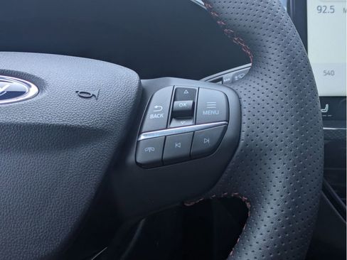 Used 2025 Ford Escape ST-Line w/ Tech Pack #1 FWD image 23