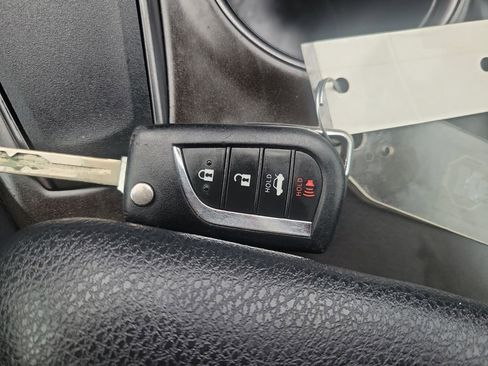 Certified 2021 Toyota Camry SE image 34