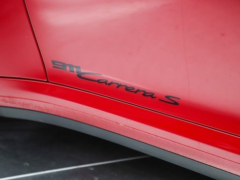 Used 2025 Porsche 911 Carrera S RWD image 13