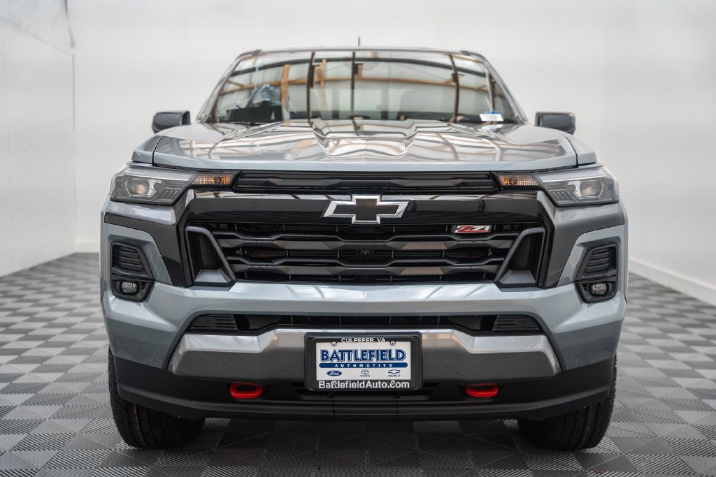 New 2026 Chevrolet Colorado Z71 w/ Technology Package AWD/4WD image 2
