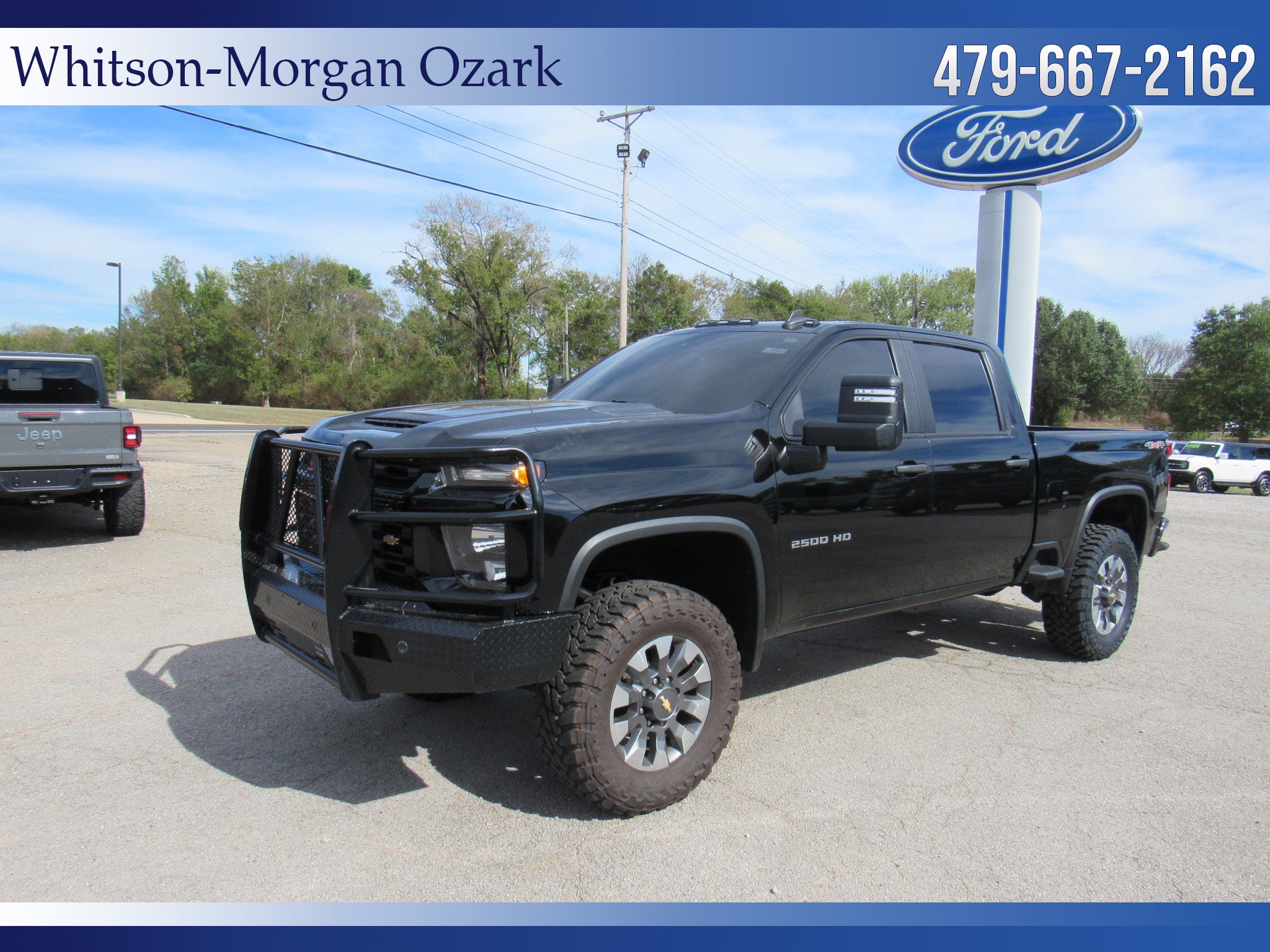 Used 2022 Chevrolet Silverado 2500 Custom w/ Custom Value Package AWD/4WD image 4