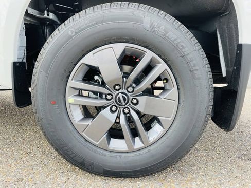 New 2026 Nissan Frontier SV w/ Tow Package image 7