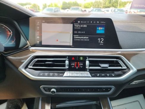 Used 2021 BMW X5 xDrive40i w/ Premium Package image 23