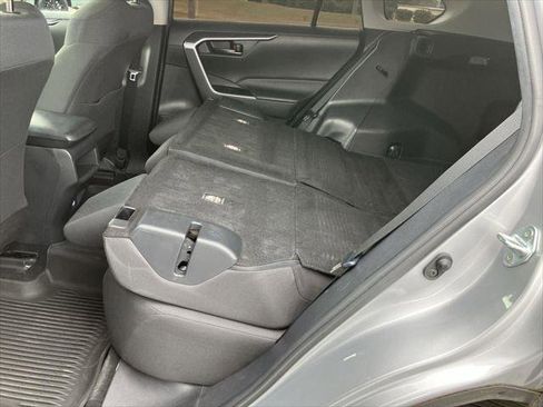 Certified 2021 Toyota RAV4 LE image 23