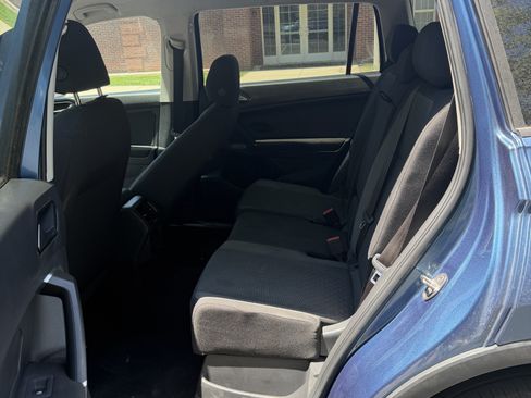 Used 2018 Volkswagen Tiguan S AWD/4WD image 11