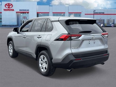 Used 2024 Toyota RAV4 LE image 5