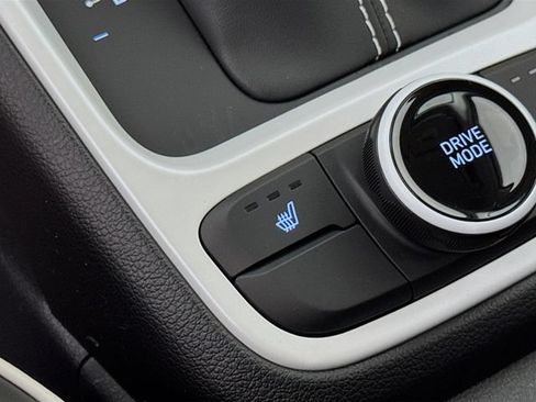 New 2026 Hyundai Venue SEL FWD image 30