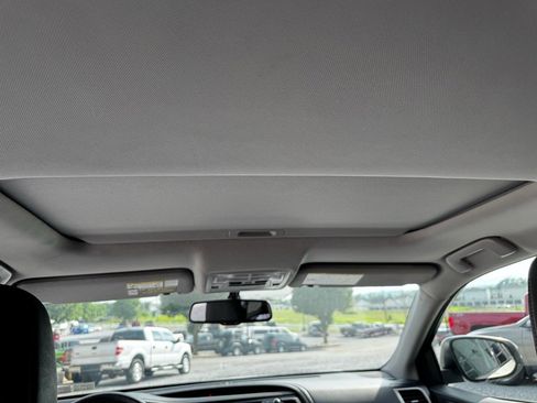 Used 2015 Toyota Highlander XLE image 16