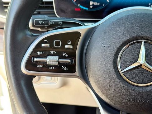 Used 2022 Mercedes-Benz GLE 350 4MATIC w/ Premium Package image 36